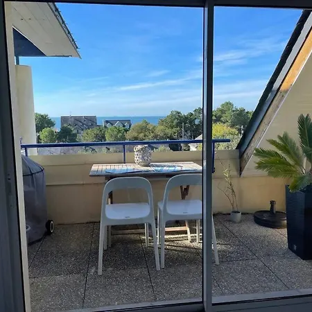 De Reve Et Tennis Devant La Maison * Pornichet