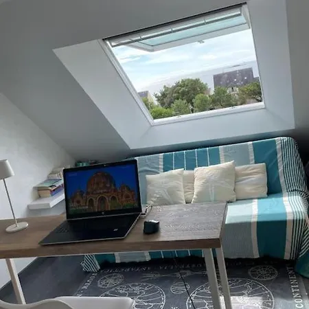 De Reve Et Tennis Devant La Maison Apartment