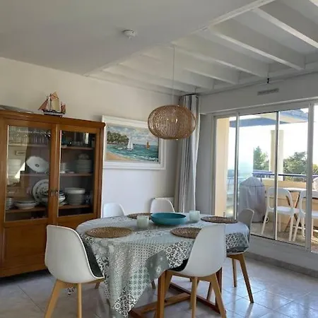 De Reve Et Tennis Devant La Maison * Pornichet