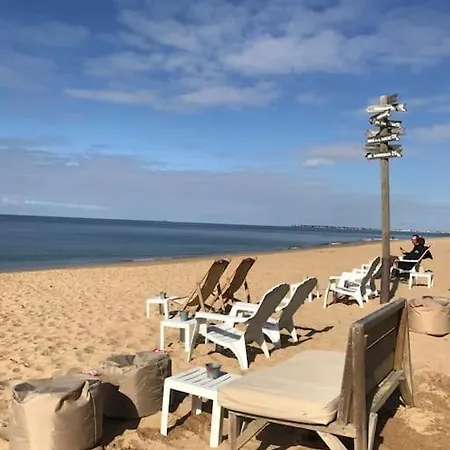 De Reve Et Tennis Devant La Maison Apartment Pornichet